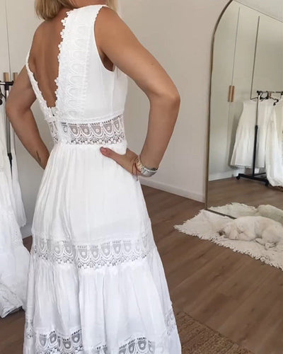 Kim | Lace Dress with V-Neck