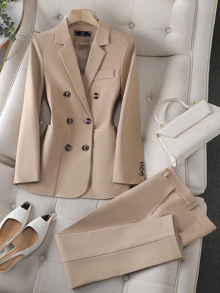Rose | Elegant Suit