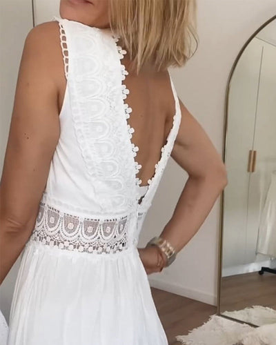 Kim | Lace Dress with V-Neck